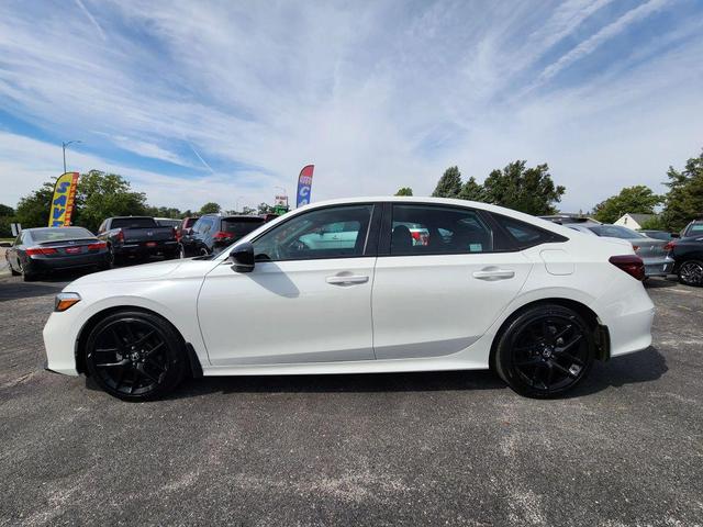 Photo of 2025 Platinum White Pearl Honda Civic
