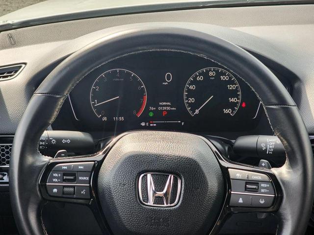 Photo of 2025 Platinum White Pearl Honda Civic