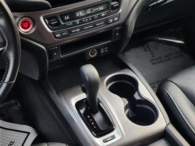 Photo of 2019 White Diamond Pearl Honda Pilot