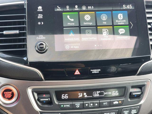 Photo of 2019 White Diamond Pearl Honda Pilot