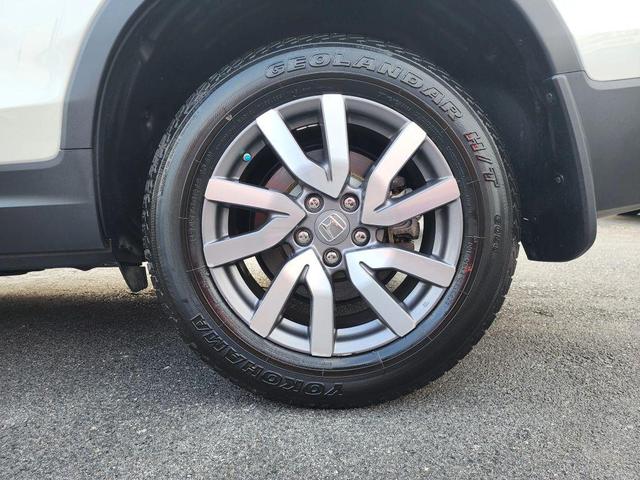 Photo of 2019 White Diamond Pearl Honda Pilot