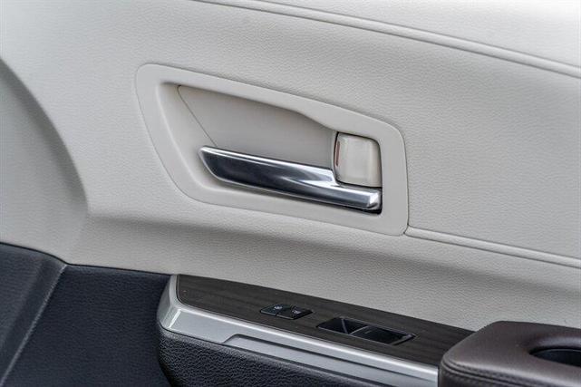 Photo of 2022 Wind Chill Pearl Toyota Sienna