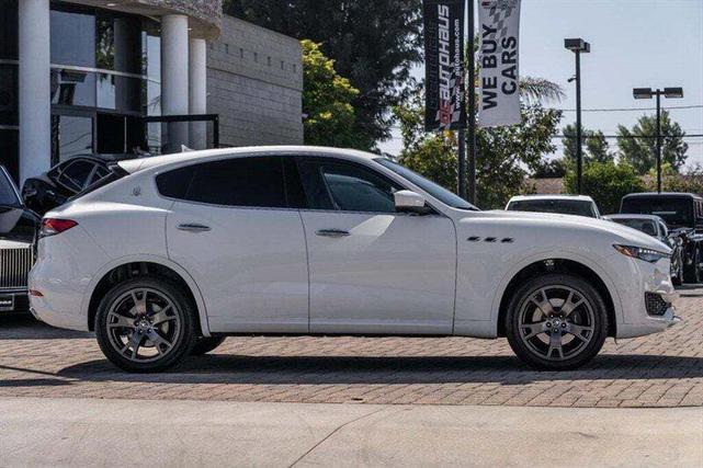Photo of 2021 Bianco Maserati Levante