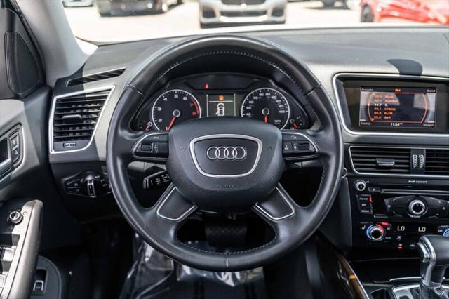Photo of 2013 Ibis White Audi Q5