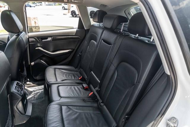 Photo of 2013 Ibis White Audi Q5