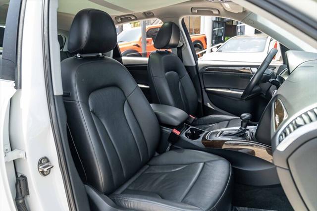 Photo of 2013 Ibis White Audi Q5