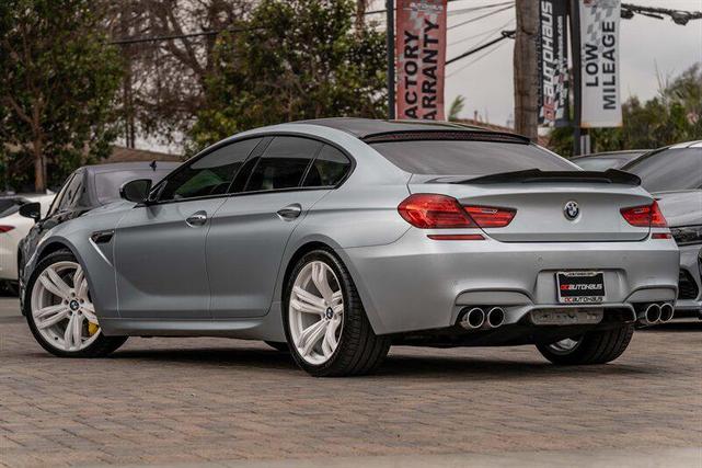 Photo of 2018 Moonstone Metallic BMW M6