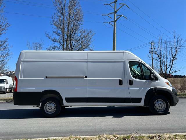 Photo of 2023 White RAM ProMaster 3500
