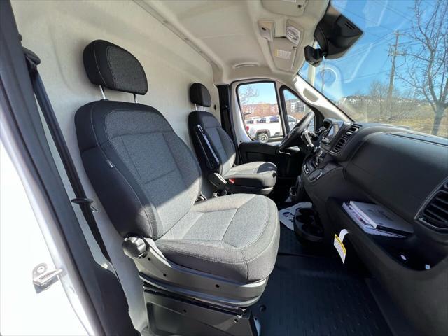 Photo of 2023 White RAM ProMaster 3500