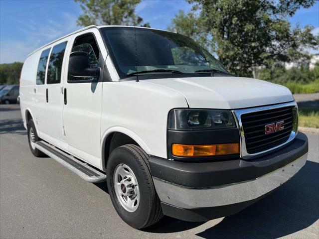 2022 GMC Savana 2500