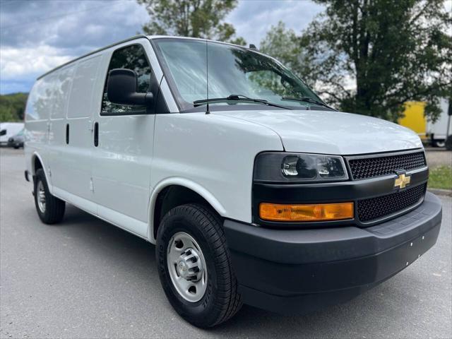 2022 Chevrolet Express 3500