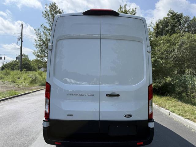 Photo of 2023 White Ford Transit-250