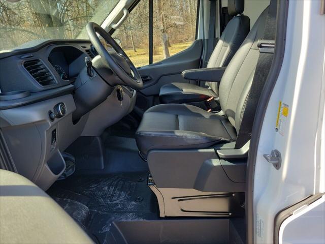 Photo of 2023 White Ford Transit-350