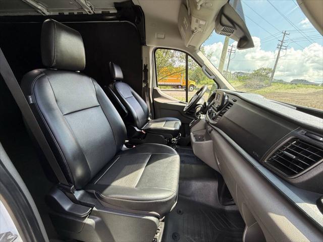 Photo of 2023 White Ford Transit-250