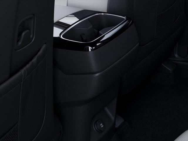 Photo of 2025 Glacial White Pearl Kia Telluride