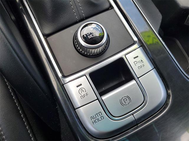 Photo of 2021 Snow White Pearl Kia Telluride