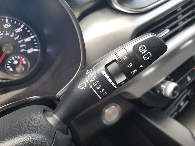 Photo of 2021 Snow White Pearl Kia Telluride