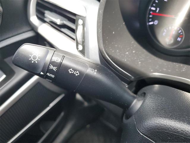 Photo of 2021 Snow White Pearl Kia Telluride