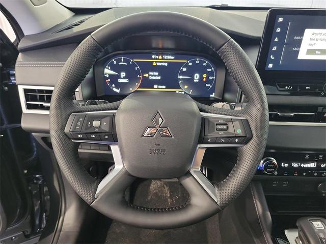 Photo of 2025 Graphite Gray Mitsubishi Outlander