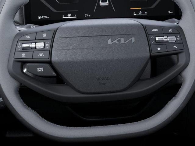 Photo of 2025 Snow White Pearl Kia K4