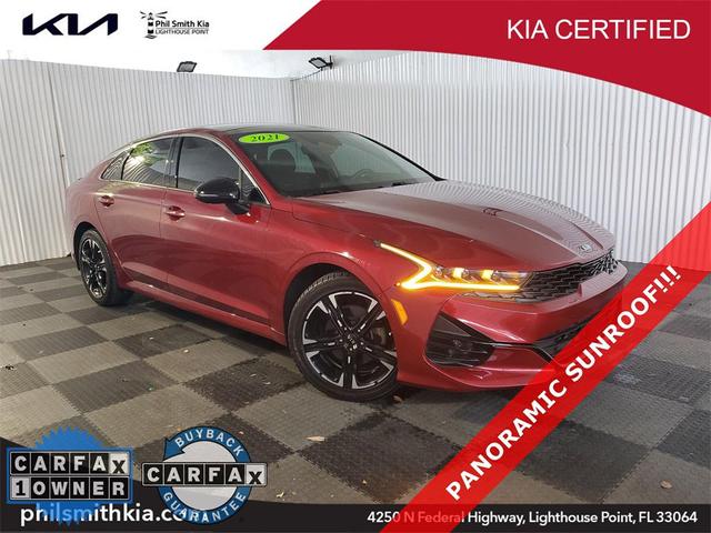 Photo of 2021 Passion Red Kia K5
