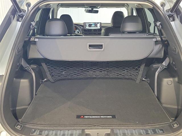 Photo of 2025 Alloy Silver Metallic Mitsubishi Outlander