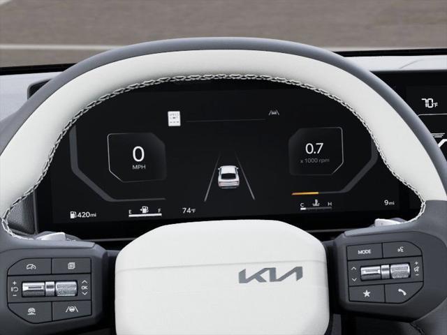 Photo of 2025 Snow White Pearl Kia K4