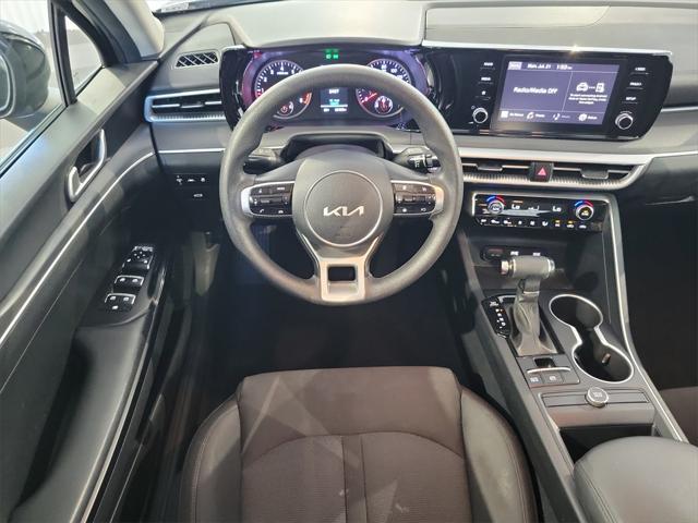 Photo of 2022 Ebony Black Kia K5