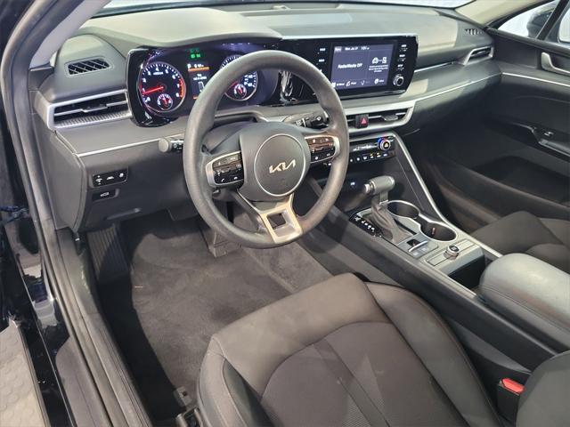Photo of 2022 Ebony Black Kia K5