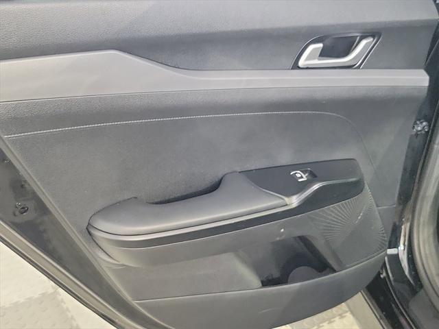 Photo of 2022 Ebony Black Kia K5
