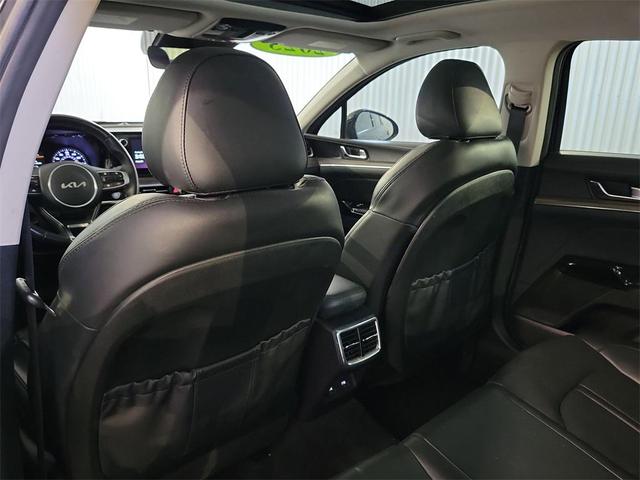 Photo of 2023 Ebony Black Kia K5