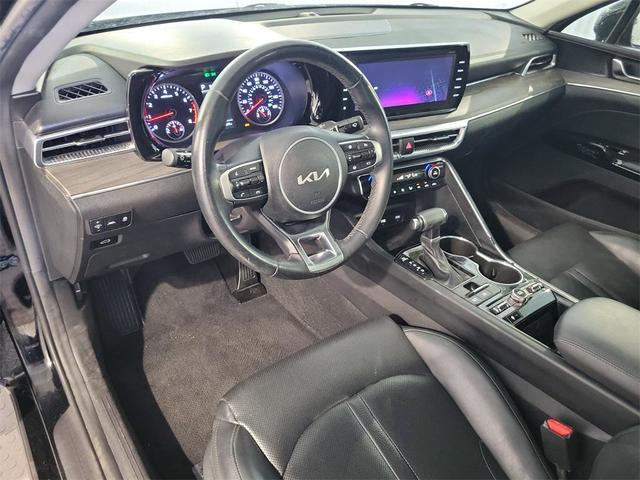 Photo of 2023 Ebony Black Kia K5