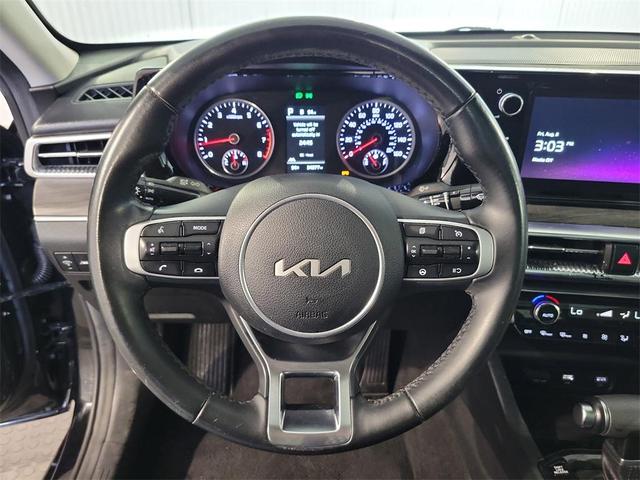 Photo of 2023 Ebony Black Kia K5