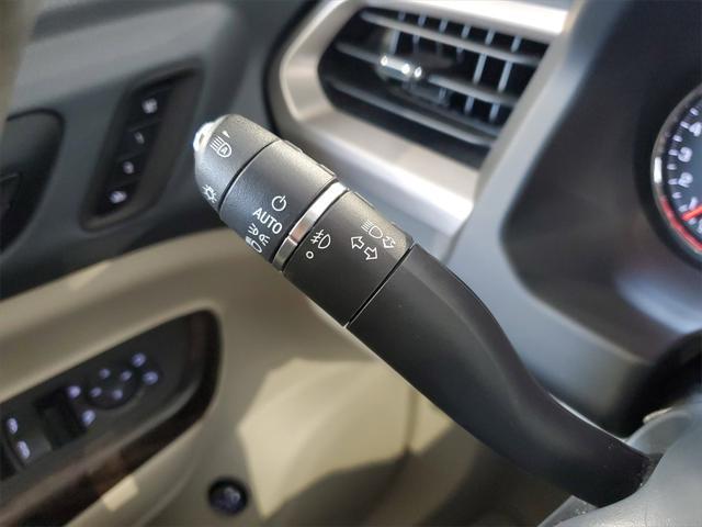 Photo of 2021 Midnight Blue Metallic GMC Acadia