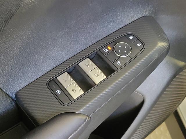 Photo of 2025 Alloy Silver Metallic Mitsubishi Outlander PHEV