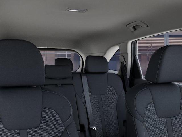 Photo of 2025 Everlasting Silver Kia Sorento