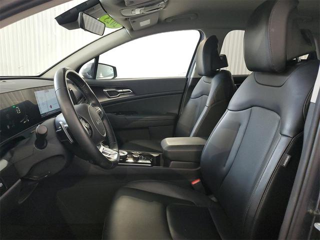 Photo of 2023 Gravity Gray Kia Sportage Hybrid