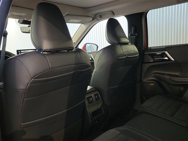 Photo of 2025 Red Diamond Mitsubishi Outlander