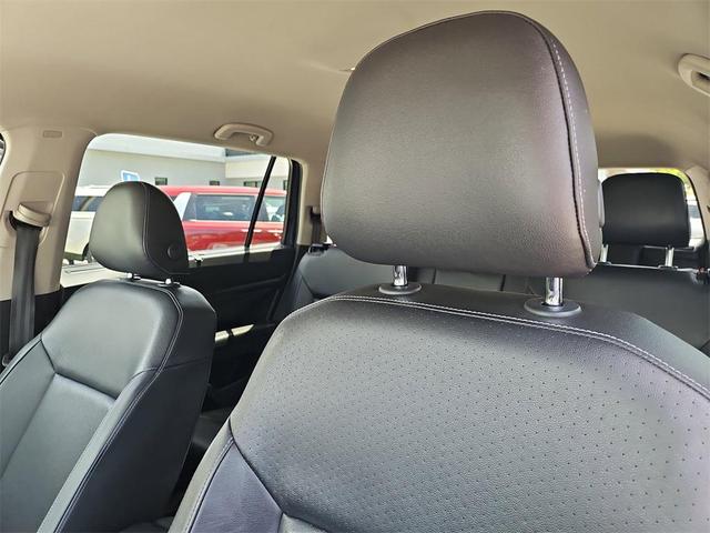 Photo of 2018 Deep Black Pearl Volkswagen Atlas