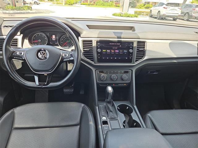 Photo of 2018 Deep Black Pearl Volkswagen Atlas