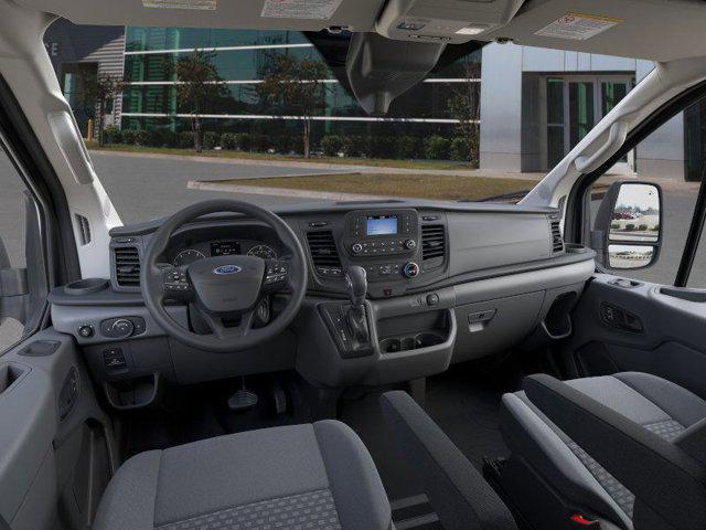 Photo of 2025 Oxford White Ford Transit-350