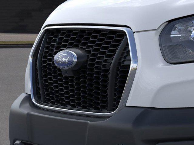 Photo of 2025 Oxford White Ford Transit-250