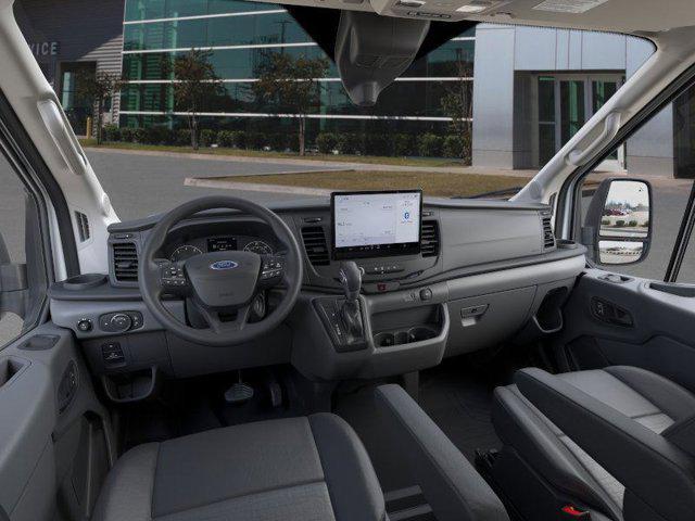 Photo of 2025 Oxford White Ford Transit-250