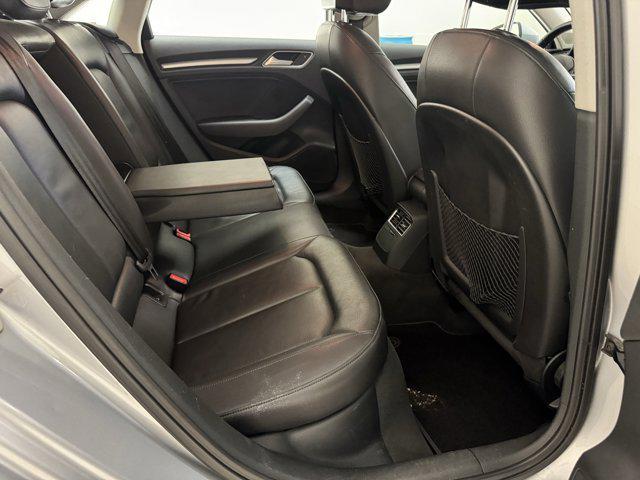 Photo of 2016 Florett Silver Metallic Audi A3