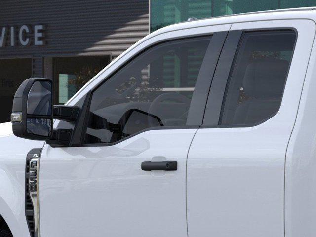 Photo of 2025 Oxford White Ford F-350