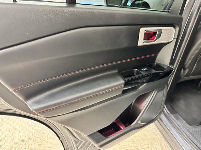 Photo of 2022 Carbonized Gray Metallic Ford Explorer