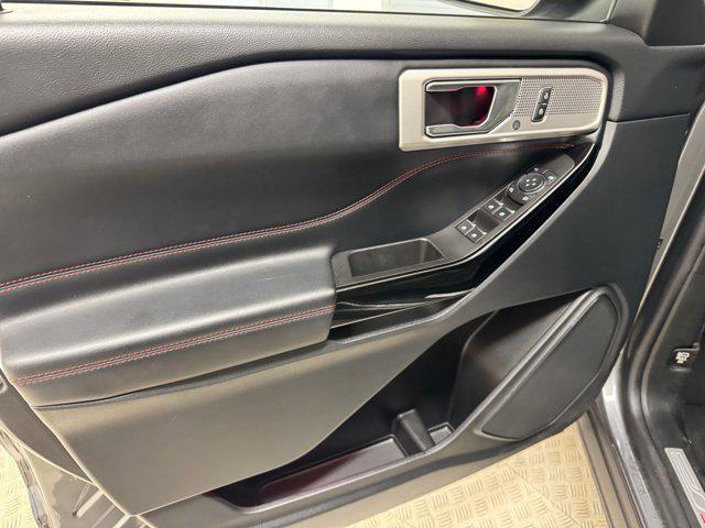 Photo of 2022 Carbonized Gray Metallic Ford Explorer