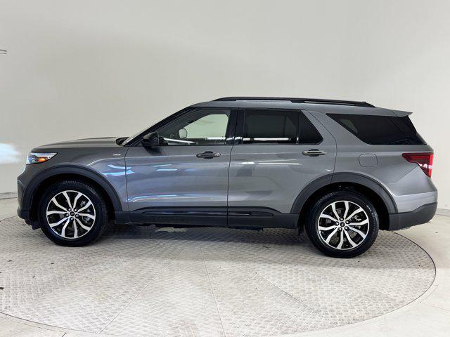 Photo of 2022 Carbonized Gray Metallic Ford Explorer