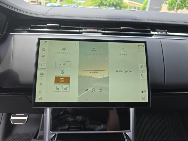 Photo of 2025 Fuji White Land Rover Range Rover