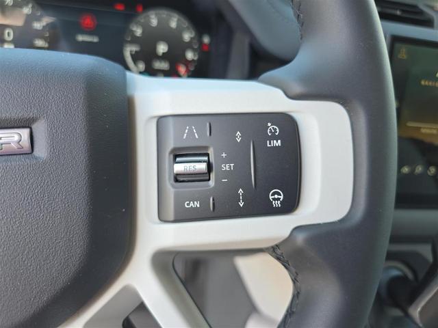Photo of 2025 Silicon Silver Land Rover Defender